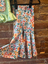 Load image into Gallery viewer, Florals &amp; Pumpkin Set