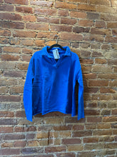 Load image into Gallery viewer, The Henley Pullover in BLUE