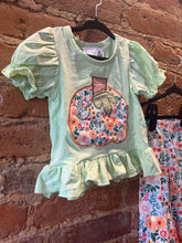 Load image into Gallery viewer, Florals &amp; Pumpkin Set