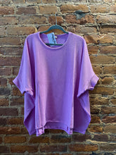 Load image into Gallery viewer, The Airflow Top in SPRING VIOLET