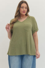 Load image into Gallery viewer, The Pocket RIbbed Top in GREEN