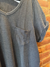 Load image into Gallery viewer, The Pocket RIbbed Top in CHARCOAL