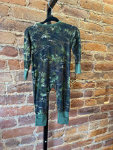 Load image into Gallery viewer, Camo Bamboo Zip up