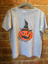 Load image into Gallery viewer, Trick or Treat Top Kids