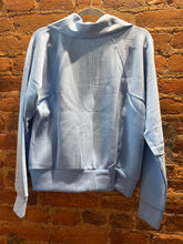 Load image into Gallery viewer, The Luxe Pullover in Blue