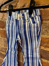 Load image into Gallery viewer, Vertical Bootcut Bottoms