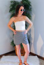 Load image into Gallery viewer, Night Out Skort